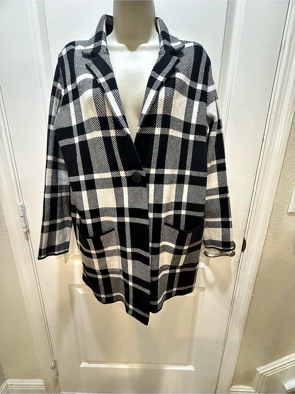 Christian Siriano New York Plaid Blazer in Black & White Size 8 Like New Size Me